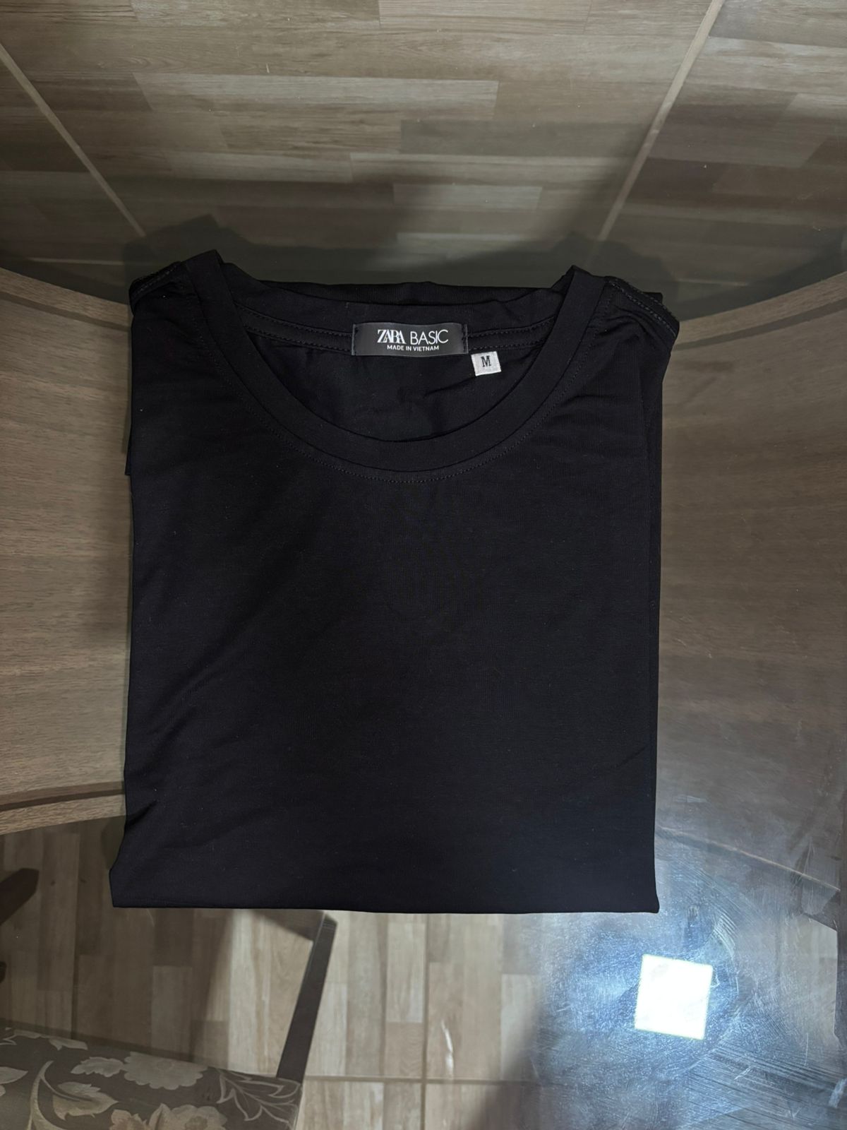 Camiseta Zara Basic Preta M